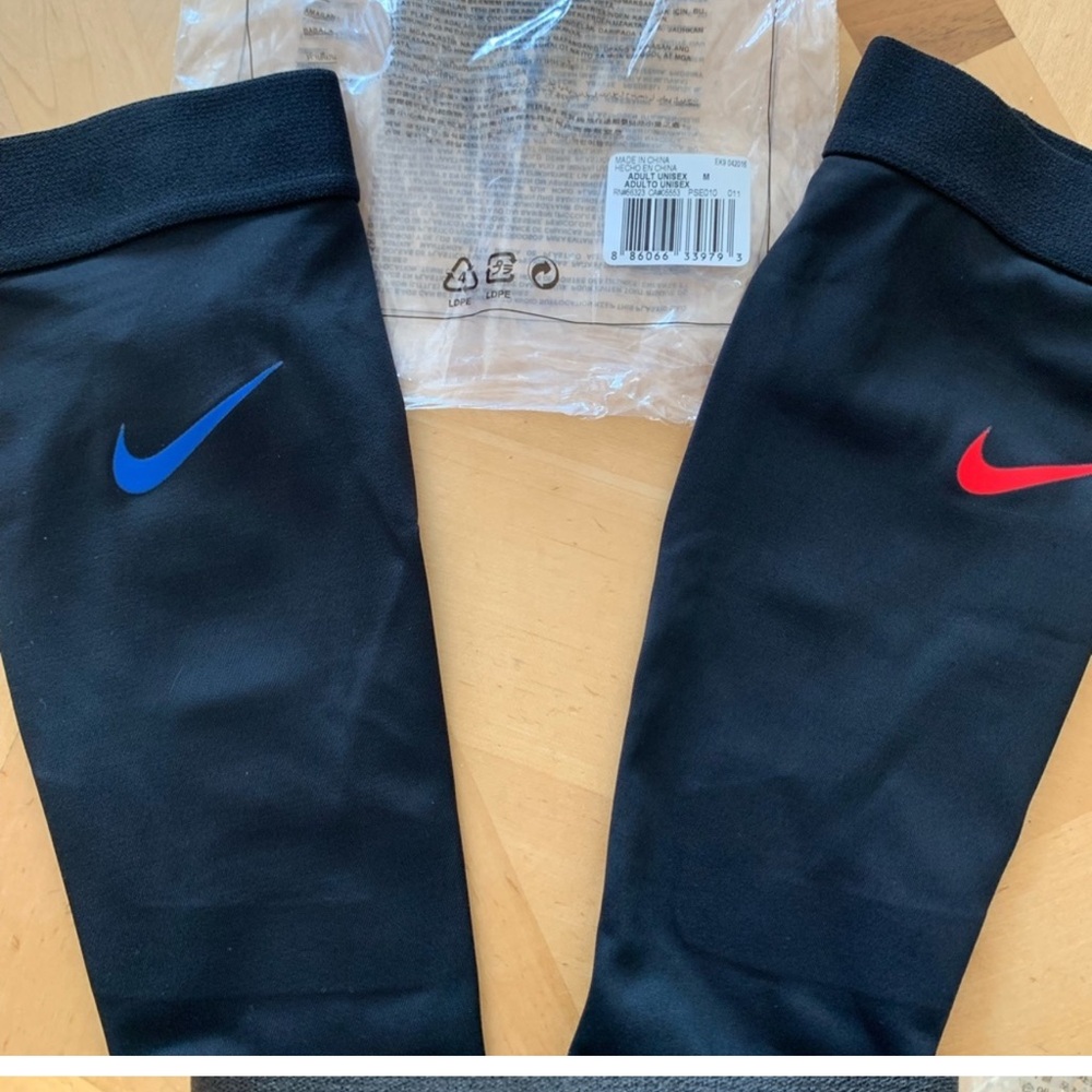 2 sets of Nike XL Arm Sleeves